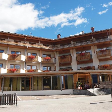 Sporthotel Rasen Rasùn di Sotto Exterior foto